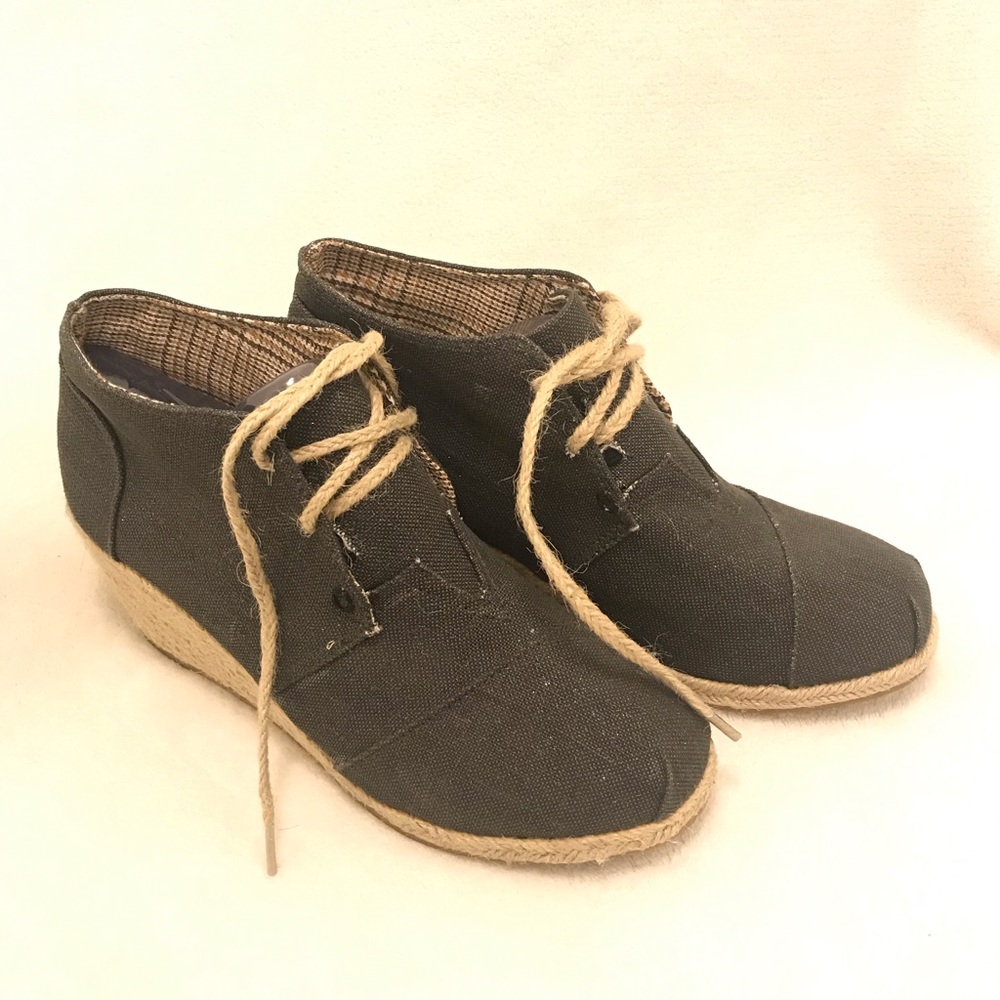 Corkys Canvas Lace-up Wedge Booties Sz. 8